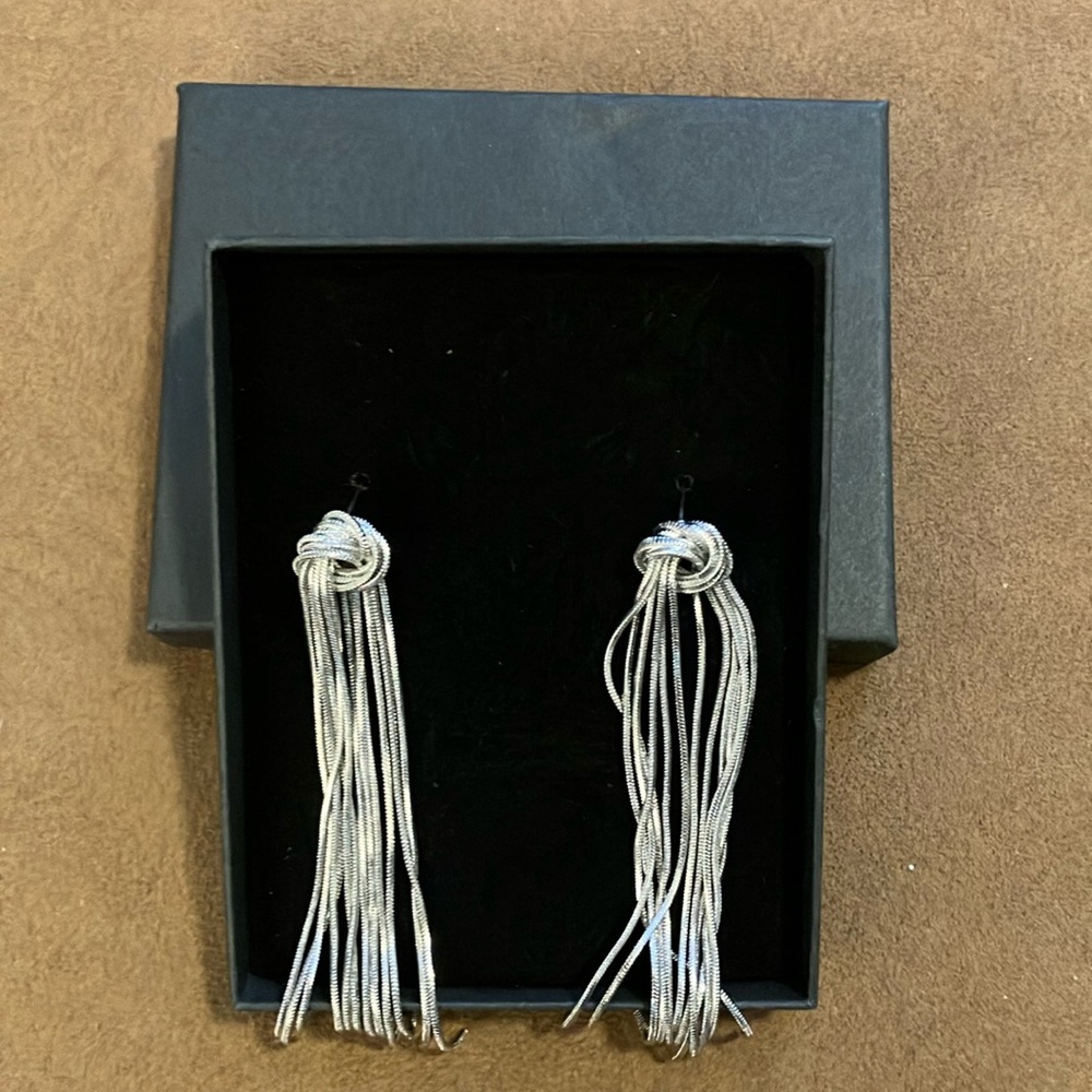 Earrings. Silver knot tassel earrings.